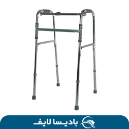 واکر تاشو آلومینیومی با طراحی سبک و قابلیت تنظیم ارتفاع برای کمک به افراد با مشکلات حرکتی